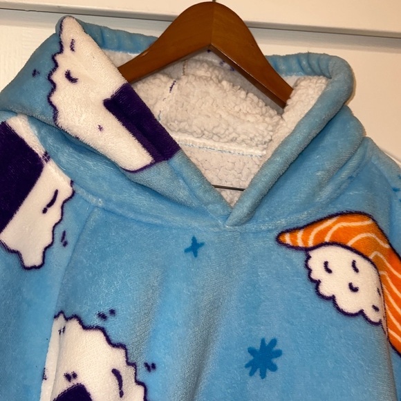 Oversized Blanket Hoodie Blanket - BIG AND COZY - Picture 3 of 6